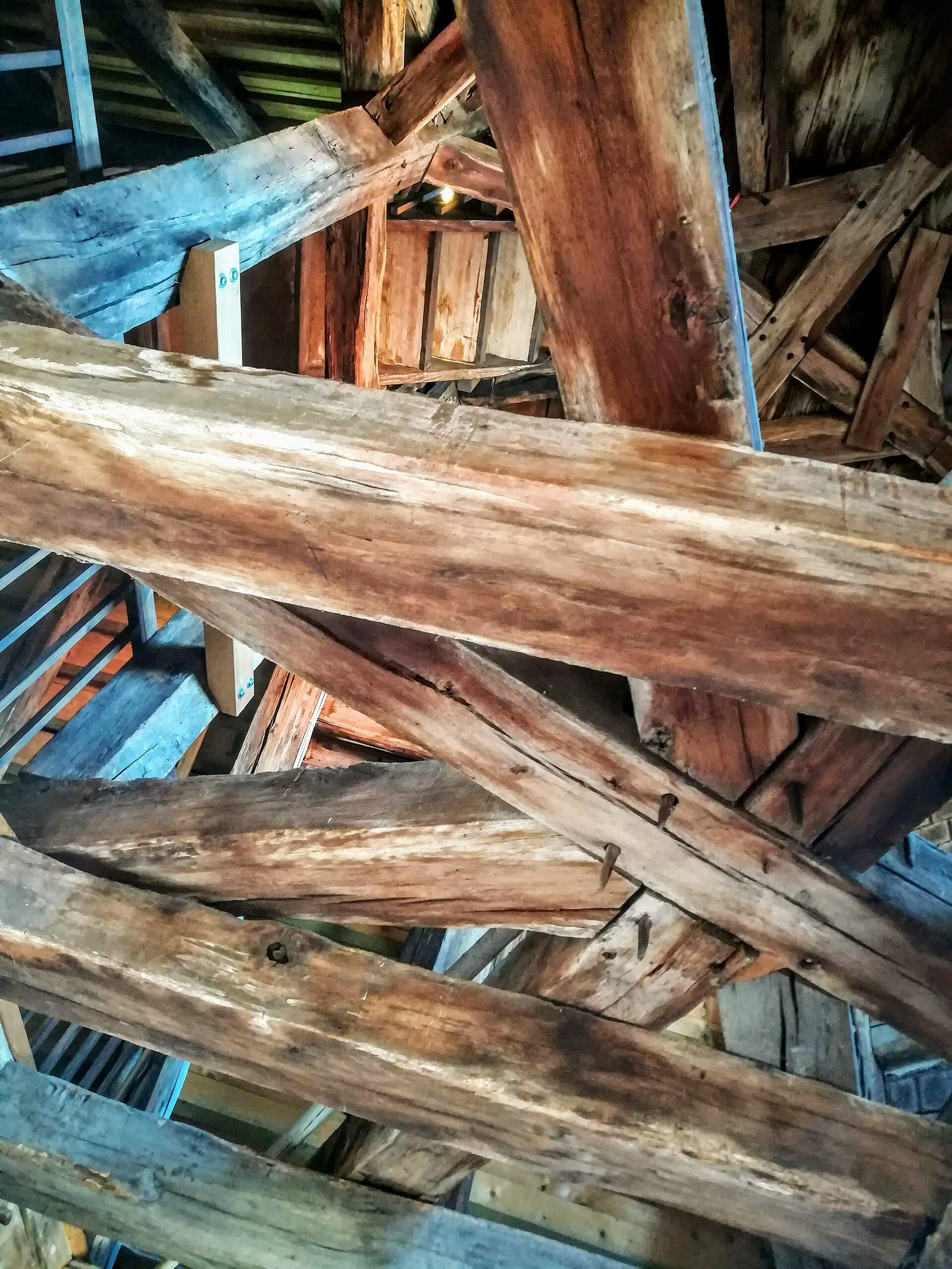 Charpente traditionnelle en bois